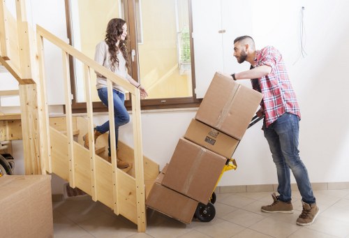 Household removal service handling stairs and access challenges in Marylebone
